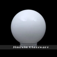 Käsintehty pallolasilamppu